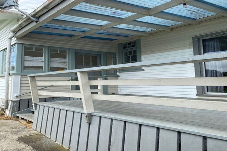 Photo of property in 214 Shirley Road, Papatoetoe, Auckland, 2025