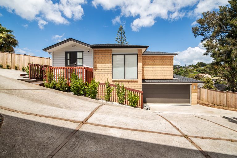 Photo of property in 3b De Val Drive, Titirangi, Auckland, 0604