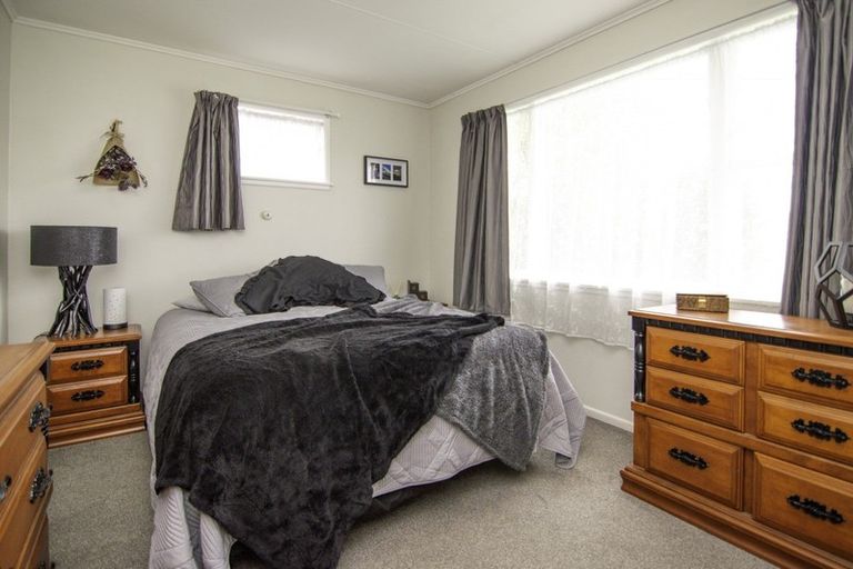 Photo of property in 17 Alexander Street, Awapuni, Palmerston North, 4412