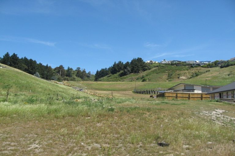 Photo of property in 38 Pentonville Close, Westmorland, Christchurch, 8025