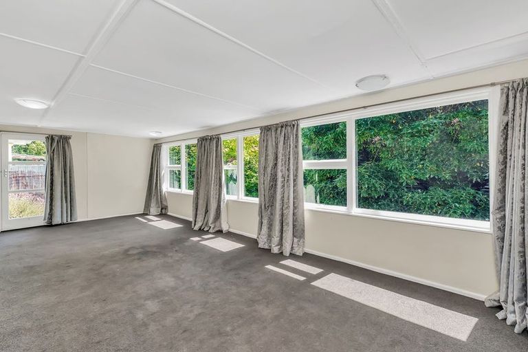 Photo of property in 21 Hanrahan Street, Upper Riccarton, Christchurch, 8041
