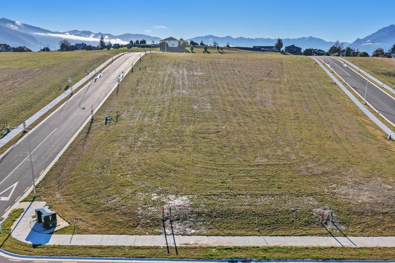Photo of property in 31 Koreke Loop, Lake Hawea, 9382