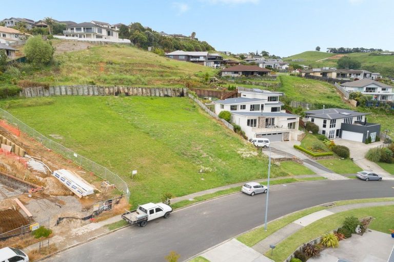 Photo of property in 81 Oteki Park Drive, Welcome Bay, Tauranga, 3112