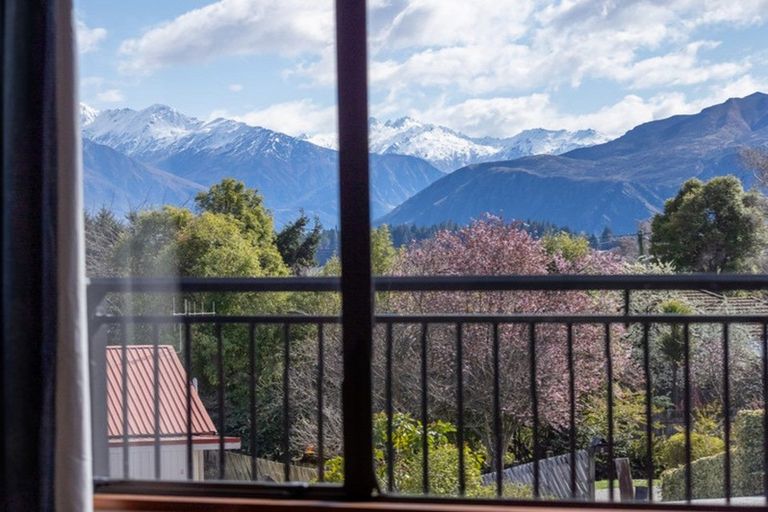 Photo of property in 7 Redwood Lane, Wanaka, 9305