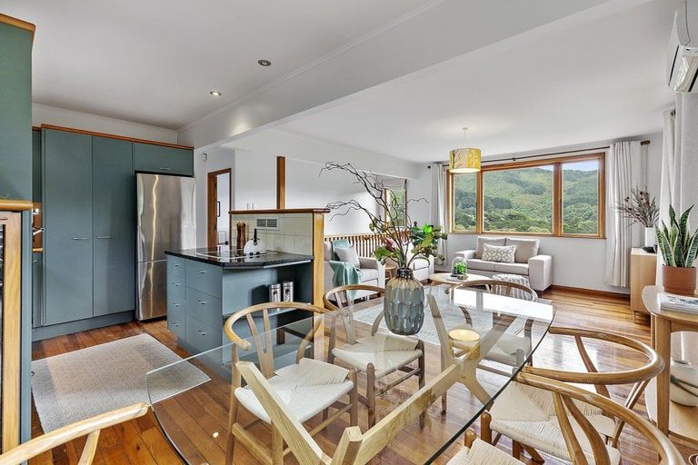 Photo of property in 53 Cheshire Street, Wilton, Wellington, 6012