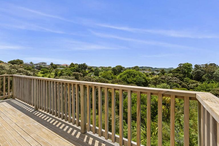 Photo of property in 8 Main Road, Raglan, 3225