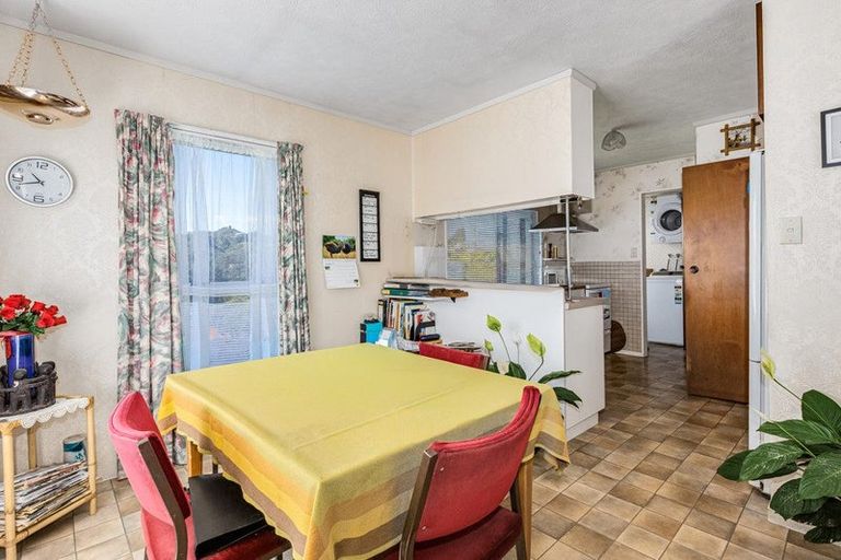 Photo of property in 21 Staithes Drive North, Whitby, Porirua, 5024