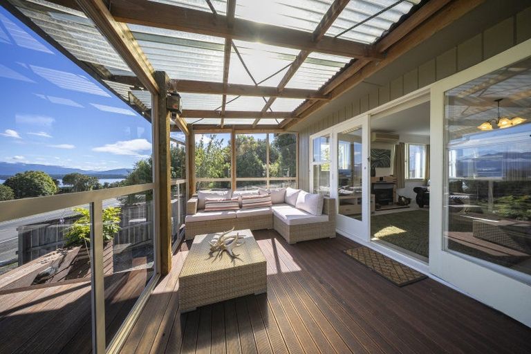 Photo of property in 6 Cathedral Drive, Manapouri, 9679