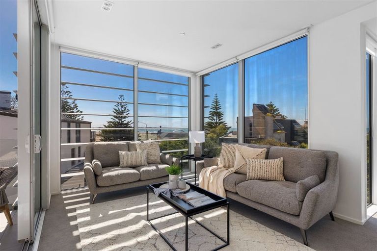 Photo of property in 9/22 Esplanade, Sumner, Christchurch, 8081