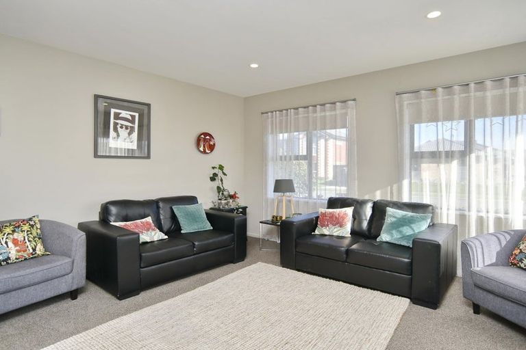 Photo of property in 90 Aston Drive, Waimairi Beach, Christchurch, 8083