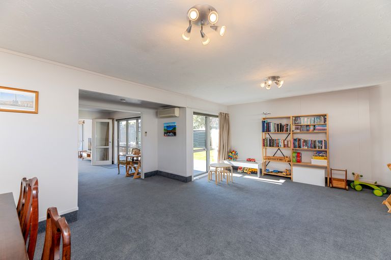 Photo of property in 11 Goya Place, Bishopdale, Christchurch, 8051