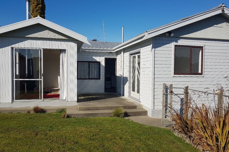 Photo of property in 58 Wilkin Street, Waimate, 7924