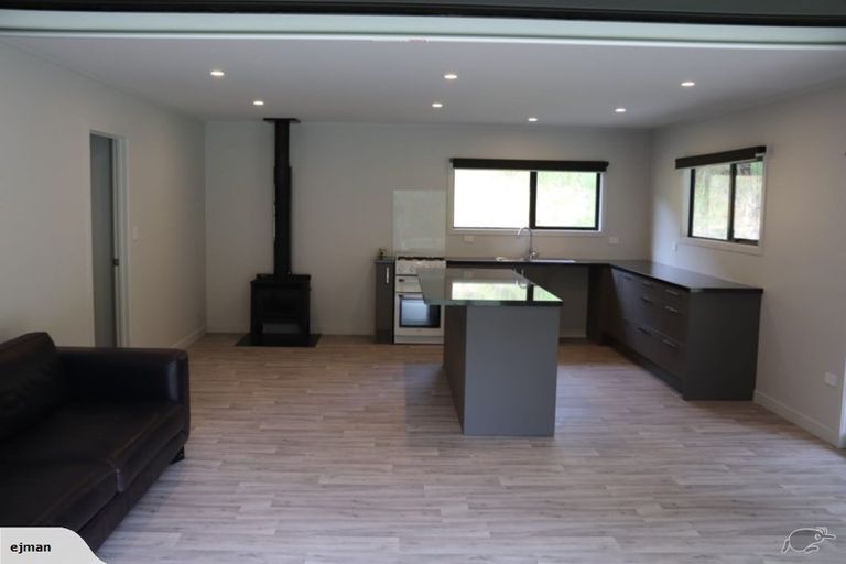 Photo of property in 356 Hailes Road, Whananaki, Hikurangi, 0181