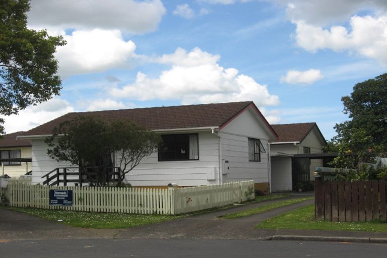 Photo of property in 2/21 Hoturoa Place, Manurewa, Auckland, 2102