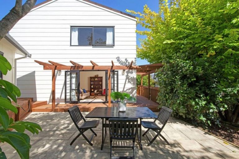 Photo of property in 3 Jandell Crescent, Bucklands Beach, Auckland, 2014