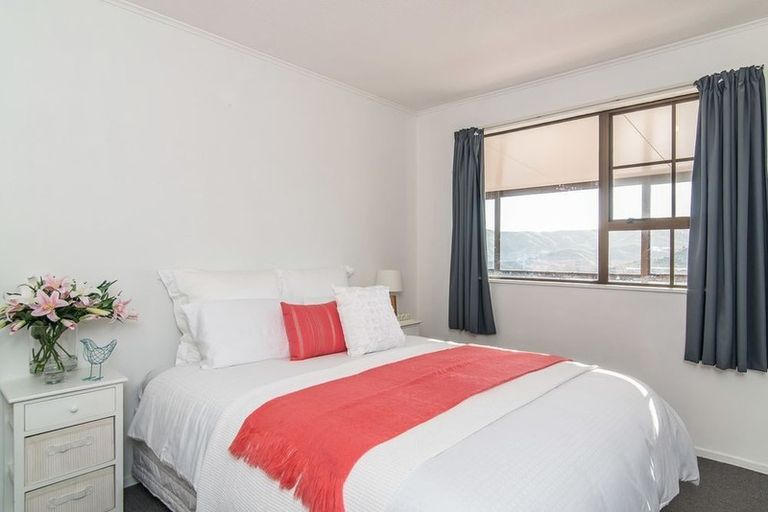 Photo of property in 169 Mark Avenue, Grenada Village, Wellington, 6037