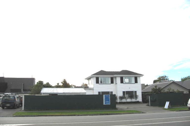 Photo of property in 74 Memorial Avenue, Ilam, Christchurch, 8053