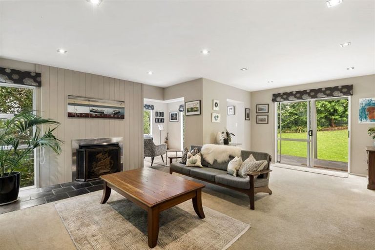 Photo of property in 3 Augusta Place, Forrest Hill, Auckland, 0620