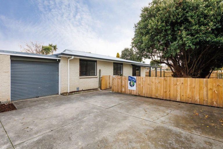 Photo of property in 60b Rhodes Drive, Kelvin Grove, Palmerston North, 4414