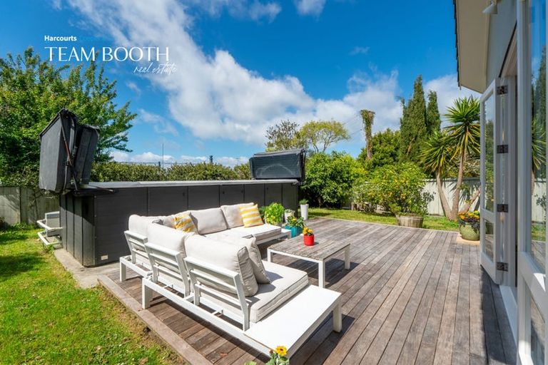 Photo of property in 1/53 Park Road, Glenfield, Auckland, 0629