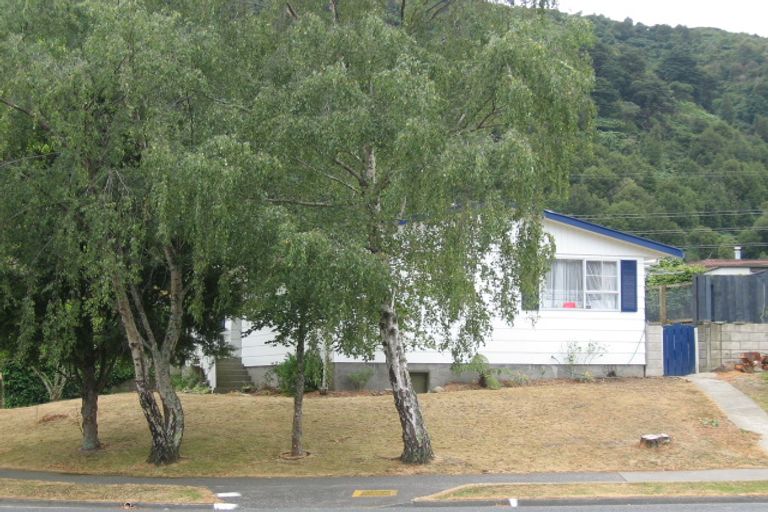Photo of property in 166 California Drive, Totara Park, Upper Hutt, 5018