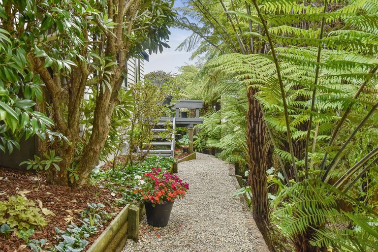 Photo of property in 6 Freelance Terrace, Pahurehure, Papakura, 2113