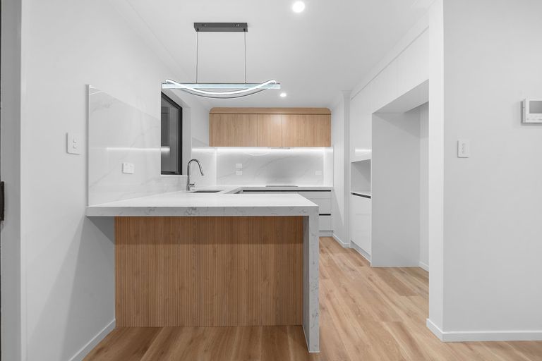Photo of property in 29c Hywell Place, Manurewa, Auckland, 2102