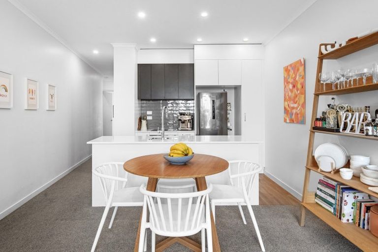 Photo of property in 6/3 Genevieve Lane, Hobsonville, Auckland, 0616