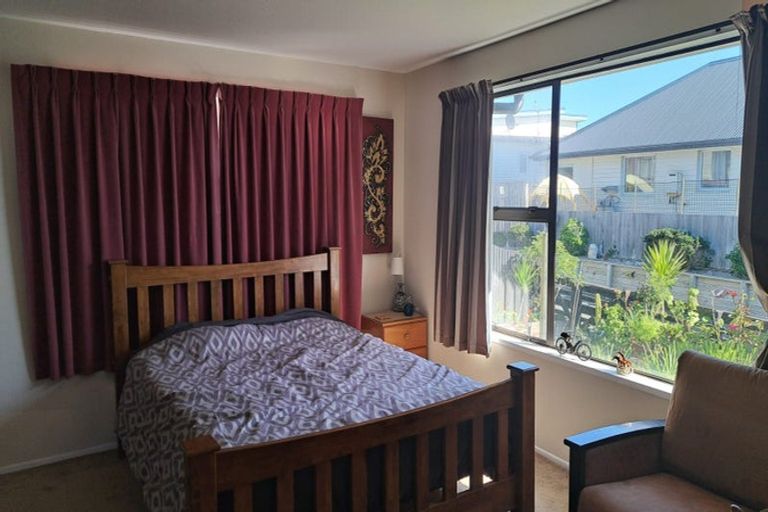 Photo of property in 288 Marine Parade, New Brighton, Christchurch, 8061