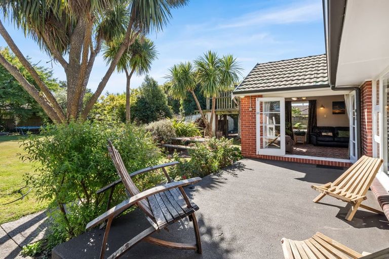 Photo of property in 2/151 Yaldhurst Road, Sockburn, Christchurch, 8042