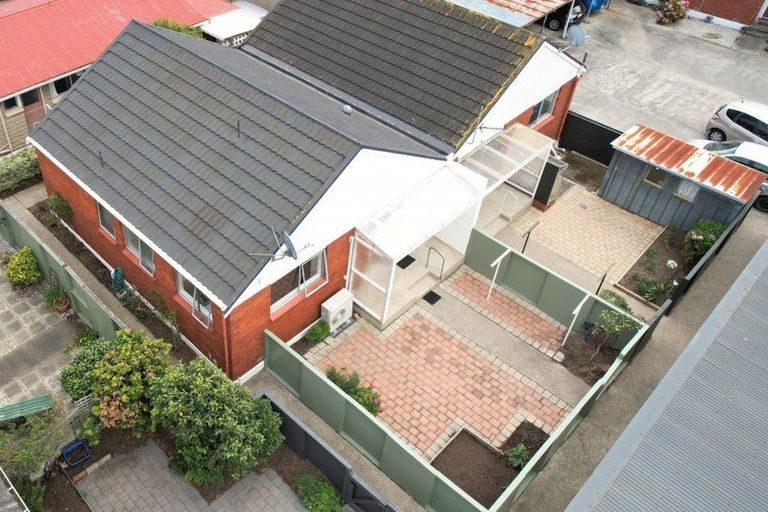 Photo of property in 20e Oxford Street, South Dunedin, Dunedin, 9012