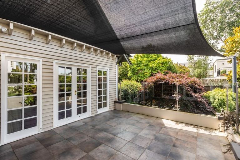 Photo of property in 29 Leinster Road, Merivale, Christchurch, 8014