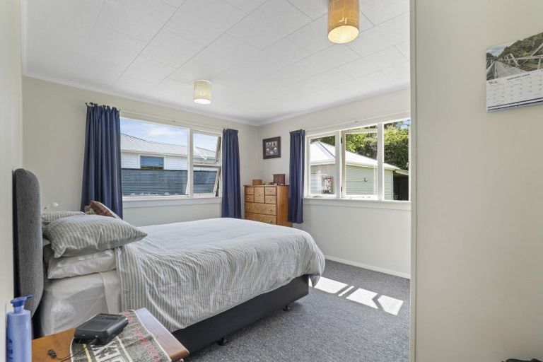 Photo of property in 140 Miranda Street, Stratford, 4332