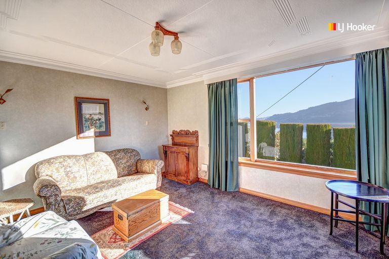 Photo of property in 34 Bayne Terrace, Macandrew Bay, Dunedin, 9014