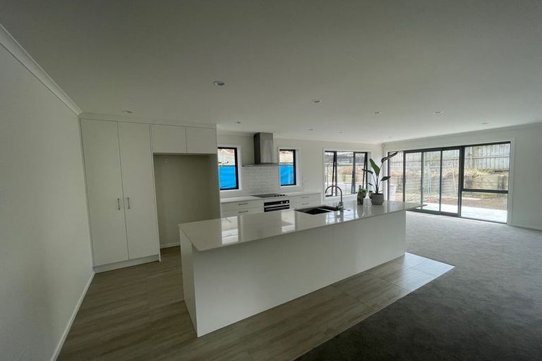 Photo of property in 11 Yulia Road, Flat Bush, Auckland, 2016