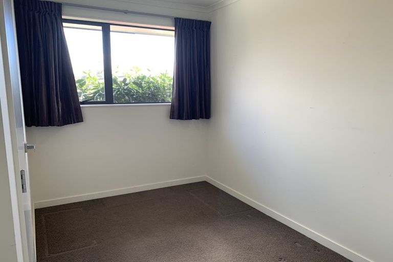 Photo of property in 16 Ocean View Rise, Ruakaka, 0116