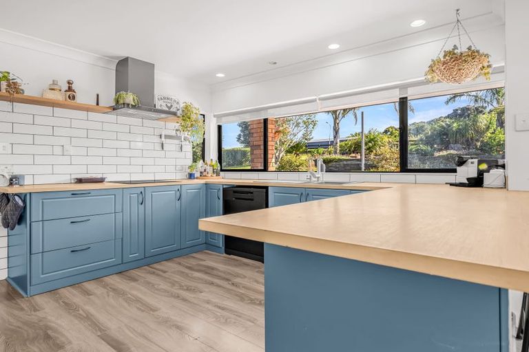 Photo of property in 5 Springvale Road, Waiuku, 2123