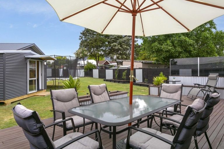 Photo of property in 4 Tamatea Road, Taupo, 3330