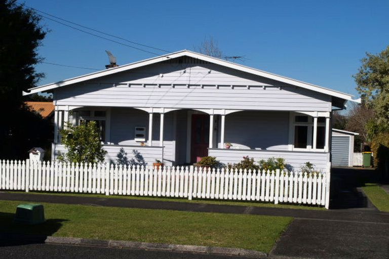 Photo of property in 1 Thompson Street, Mangere East, Auckland, 2024