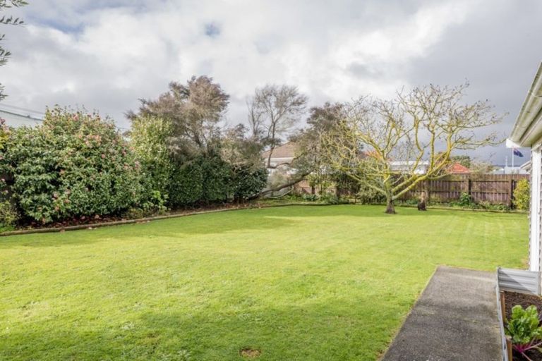 Photo of property in 92a Weraroa Road, Levin, 5510