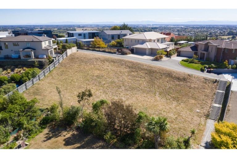 Photo of property in 7 Sasaram Lane, Cashmere, Christchurch, 8022