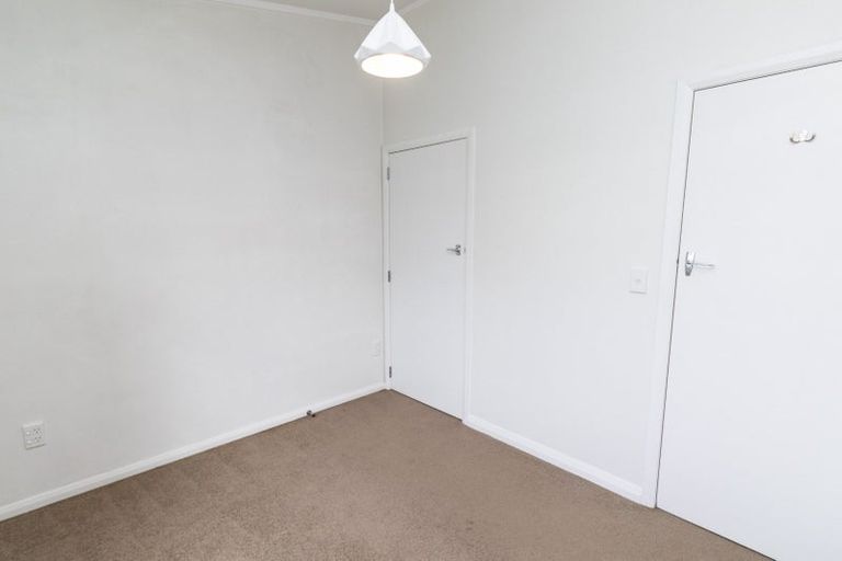 Photo of property in 52c Raroa Road, Kelburn, Wellington, 6012