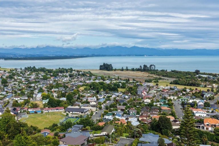 Photo of property in 66 Tosswill Road, Tahunanui, Nelson, 7011