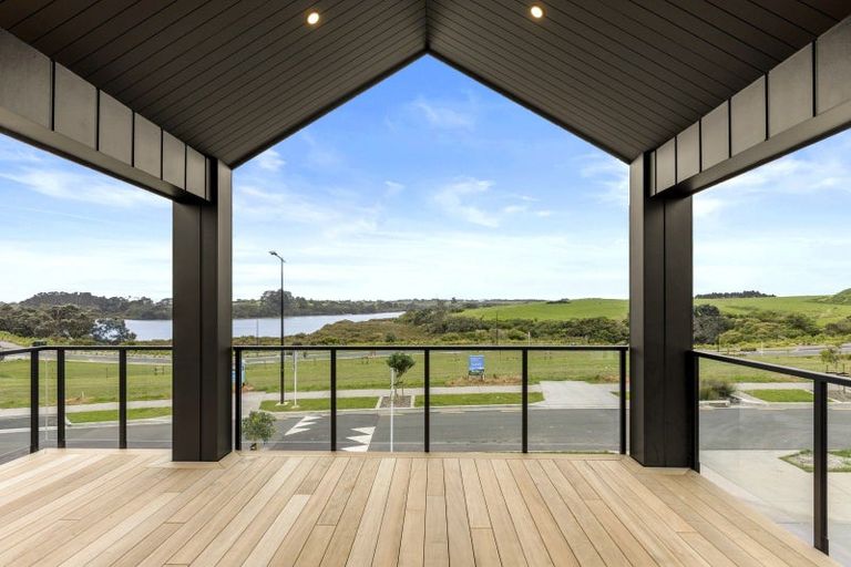 Photo of property in 5 Nola Avenue, Glenbrook, 2681