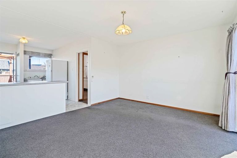 Photo of property in 4/443a Main South Road, Hornby, Christchurch, 8042