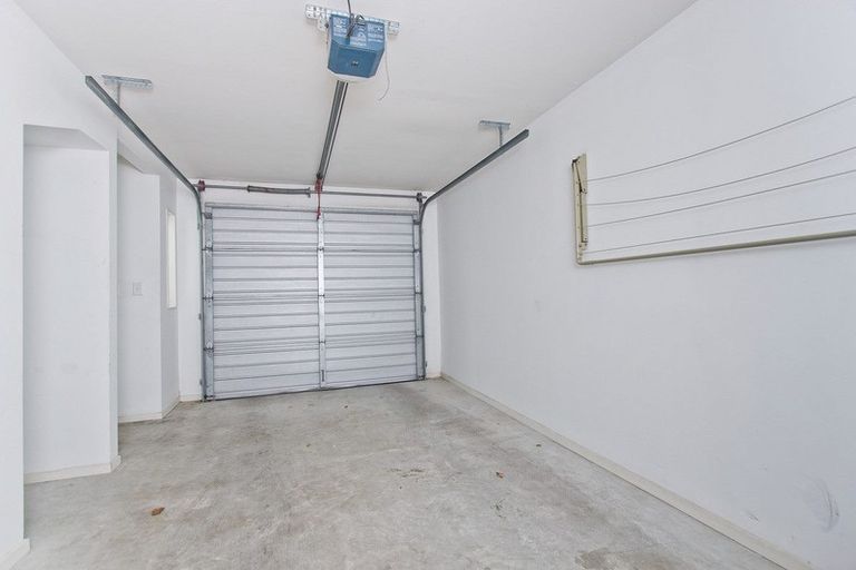 Photo of property in 433a West Coast Road, Glen Eden, Auckland, 0602