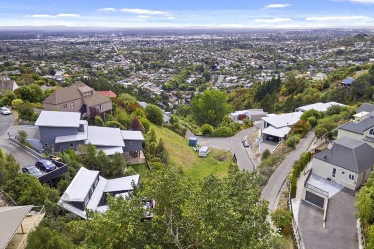 Photo of property in 25 Iles Lane, Cashmere, Christchurch, 8022