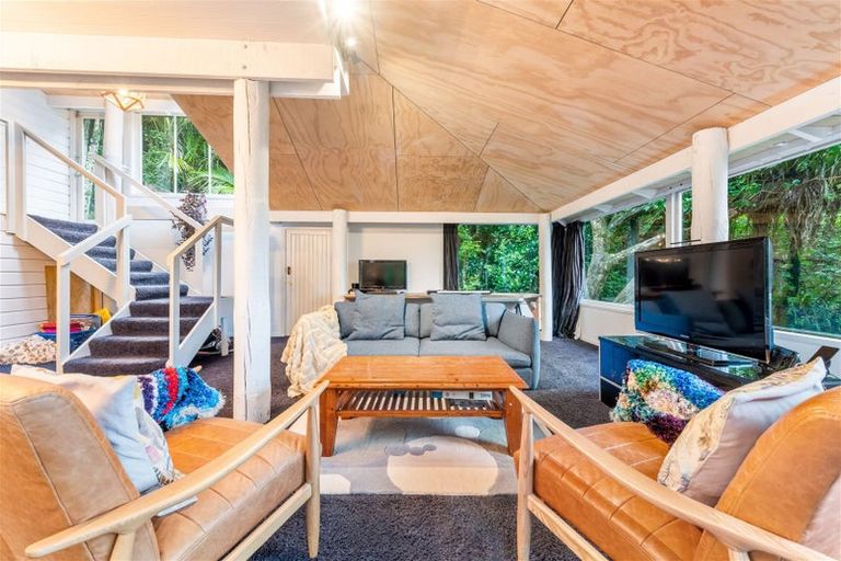 Photo of property in 40 Tanekaha Road, Titirangi, Auckland, 0604