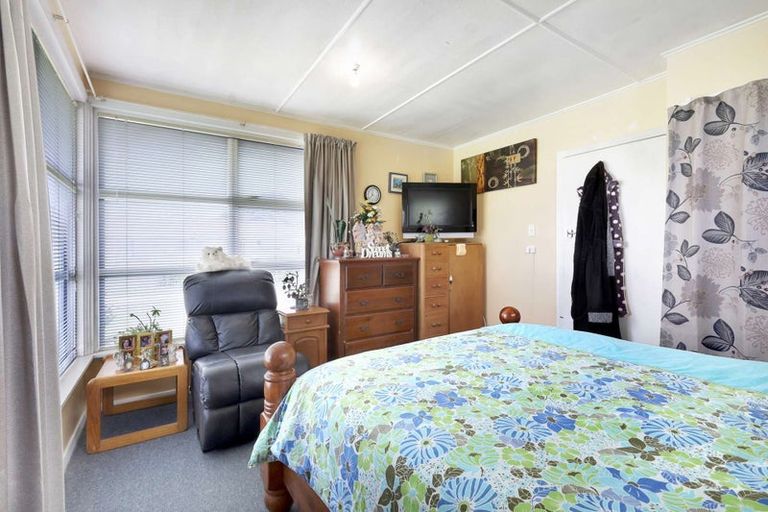 Photo of property in 20 Suffolk Street, Patea, 4520