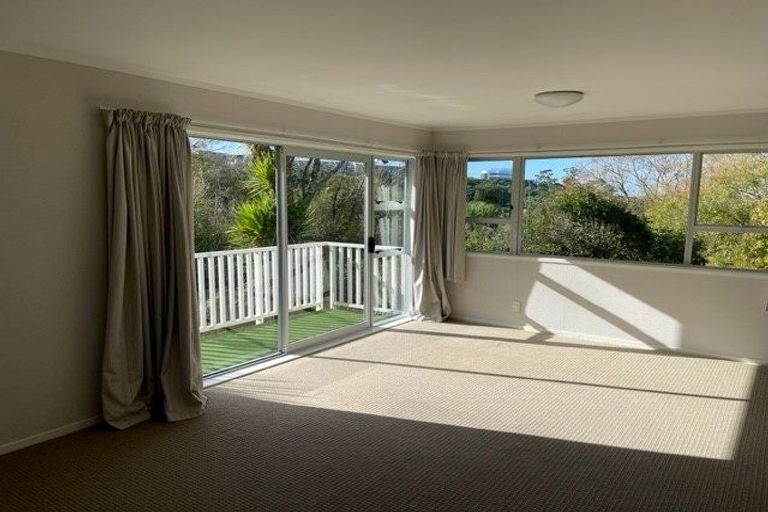 Photo of property in 18 St Peters Street, Northcote, Auckland, 0627